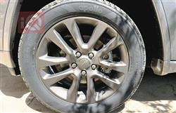 جیپ گراند شیرۆکی